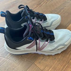 New Balance Nitrel Womens Running Shoes-size 11